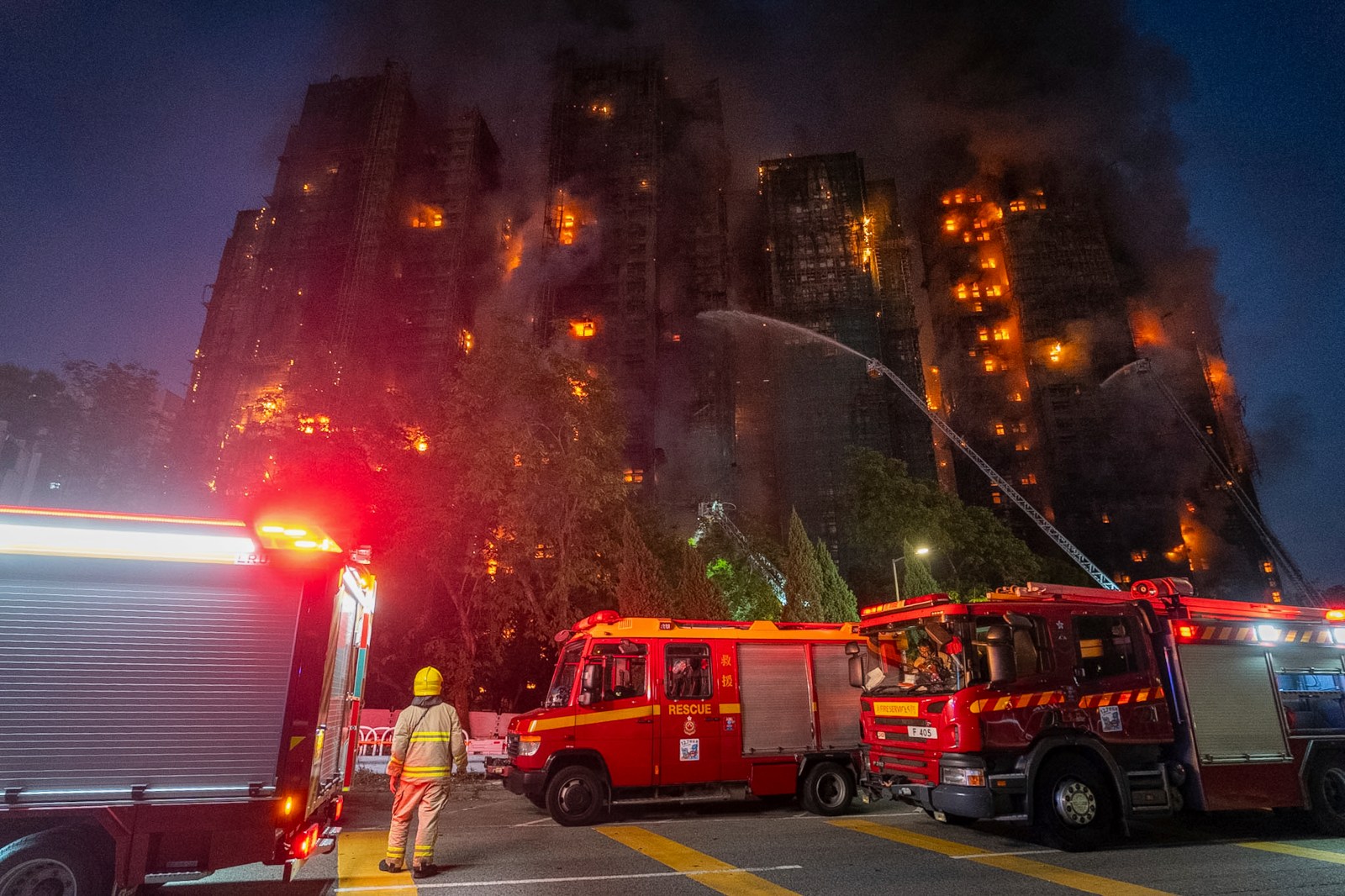 Hong Kong Fire Death Toll Rises to 44, 279 Still Missing in Tai Po High-Rise Disaster